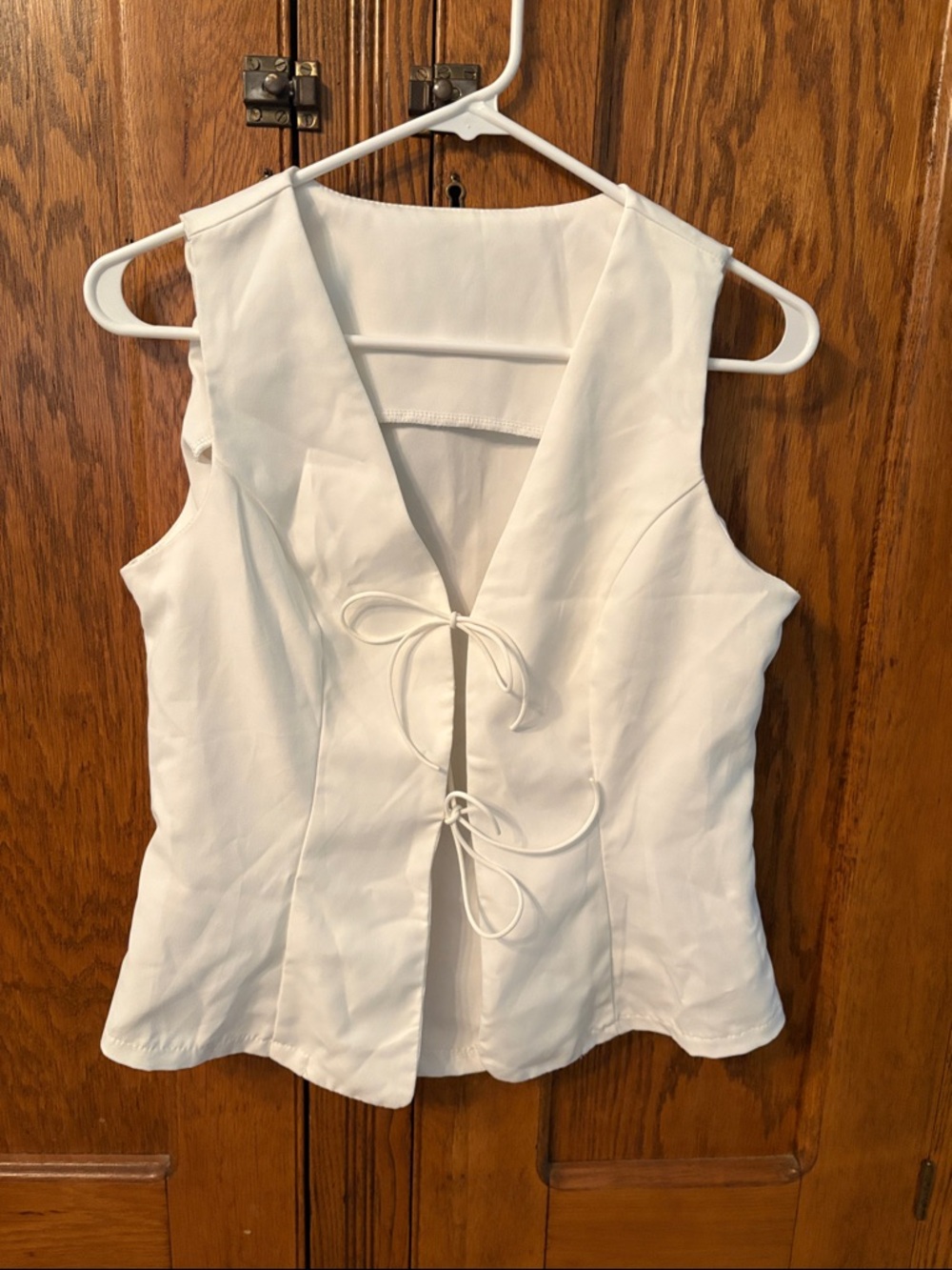 SHEIN White V-Neck Tie-Front Sleeveless Top